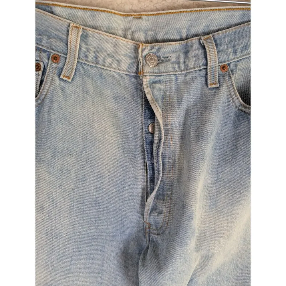 Vintage Levis 501 Jeans Mens 36x30 FITS 34x27 Blue Button Fly Straight Light